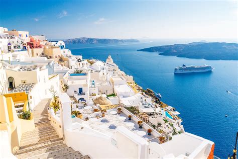 top  interesting facts  santorini awesomegreece top greek islands  beaches