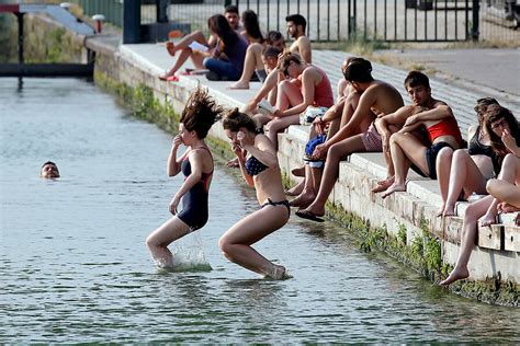 swimming in the seine by 2024 games yes we canal
