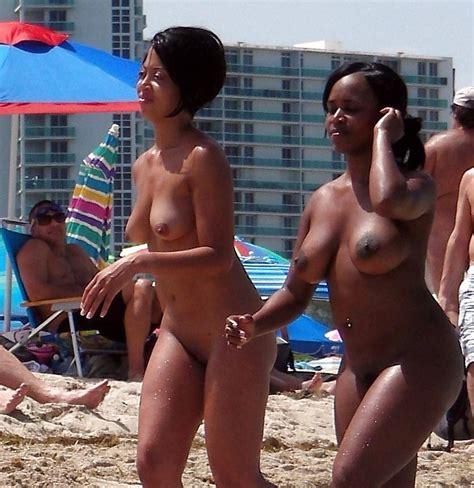 Black Women Nude On The Beach 8 Pics Xhamster