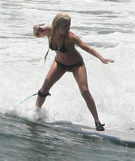 Unseenimazes Lady Gaga Bikini Pictures In Beach