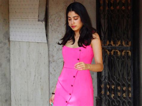 Janhvi Kapoor S Hot Pink Dress Is Perfect For Summers