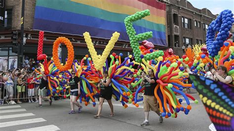 chicago pride parade  officially happening  year