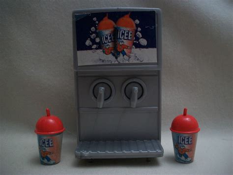 barbie doll house sized food mart accessory furniture play icee machine