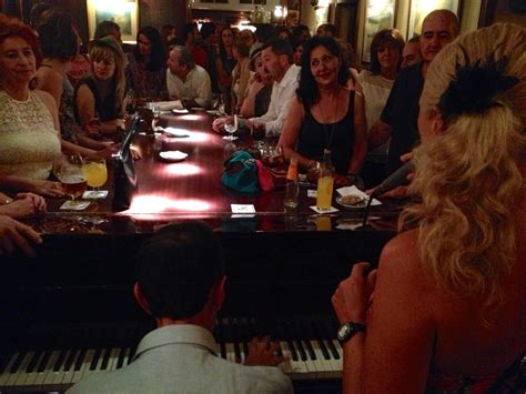 Toni 2 A Piano Bar For The Vintage Crowd Naked Madrid