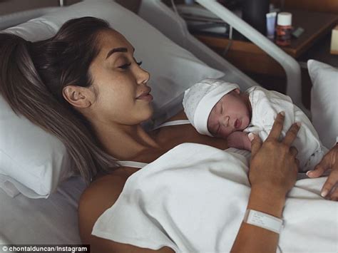 chontel duncan shows off figure a week after giving birth daily mail