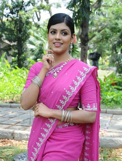 south indian actress iniya saree pics in rendavathu padam