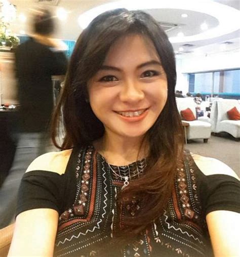 Tante Sandra Dewi Yang Cantik Dan Awet Muda Banget Di Usia 50 Tahun