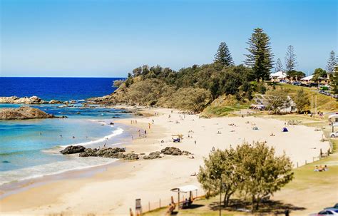 town beach port macquarie nsw holidays accommodation    attractions