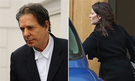 nigella lawson leaves marital home with suitcase hours after pictures emerge of tv chef being