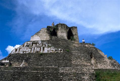 xunantunich mayan ruin san jose succotz cayo district