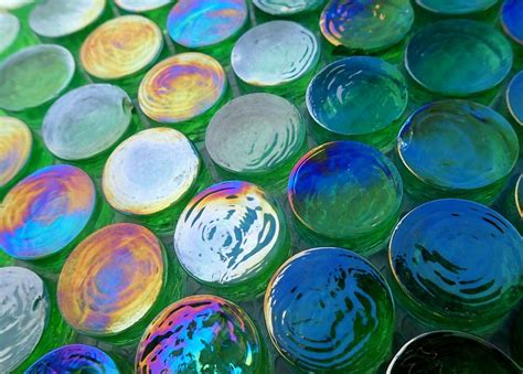 Green Iridescent Circle Glass Mosaic Tiles 25 Penny Rounds 3 4