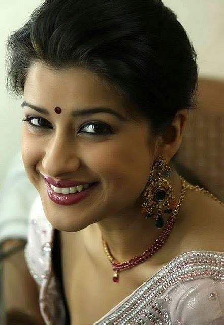 Actress Madhurima Hot Photos Expressions Indian Film