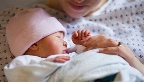 4 Reasons Natural Births Are Awesome