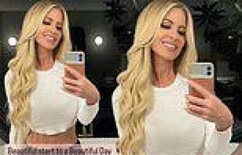 Kim Zolciak Shows Off Her Toned Tummy In New Selfie After Ex Kroy