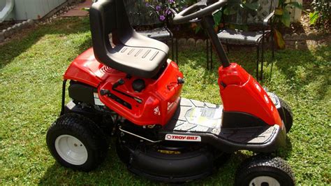 Troy Bilt 382cc 30 Inch Premium Neighborhood Riding Lawn Mower Review