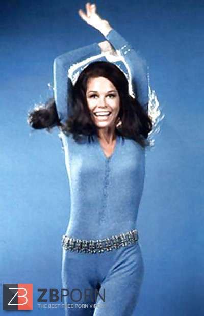 mary tyler moore legshow plus fakes zb porn