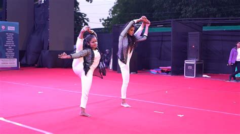 advance duo girls yoga performance nidhis yoga hub youtube