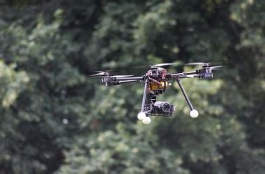 droning  aircraft fly high  concerns