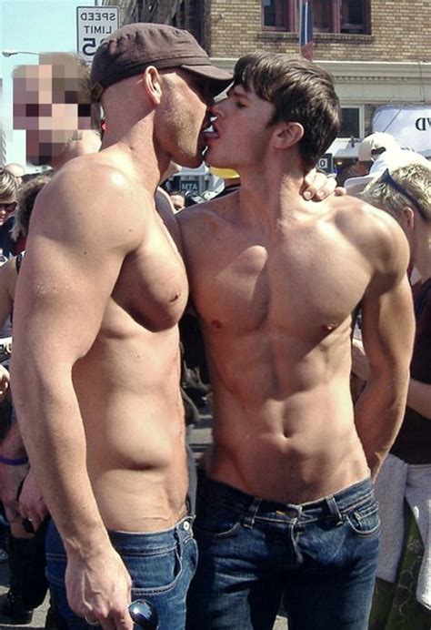 Gay Men Tongue Kissing Sex Nude Celeb