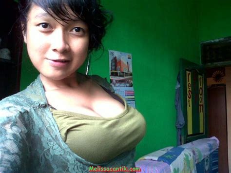 nadia hot indonesian big boobs senior schoolgirl photoshoot