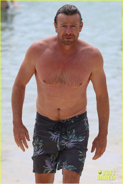 Simon Baker Looks Fit Going For A Dip In The Ocean Photo 4508448