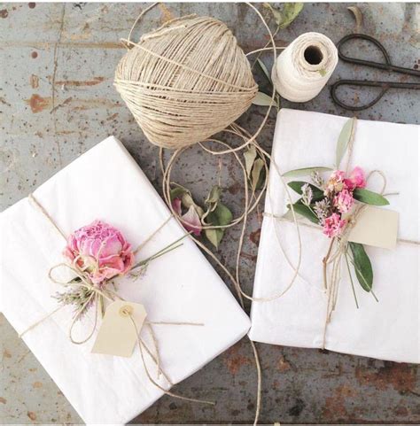 cute creative gift wrapping ideas   adore  weddbook