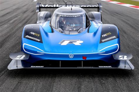 vws electric race car smash   year  goodwood record updated engadget