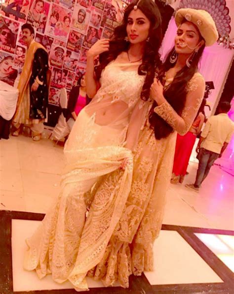 These 5 Mouni Roy Sarees Are Six Yards Created In Heaven