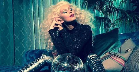 Christina Aguilera Looks Like A Disco Dream In Her New