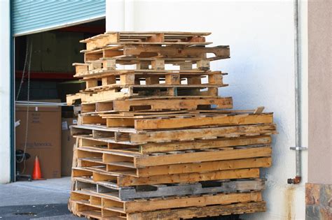 start  run  wood pallet recycling business