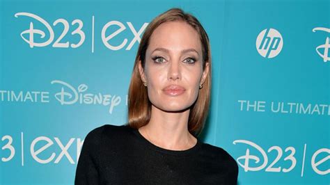 Angelina Jolie S Breast Cancer Surgeon Speaks Out About Star S Op