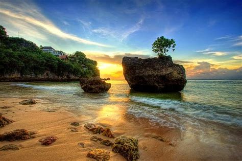 Pariwisata Bali Pantai Padang Padang Pesona Wisata Bali Selatan