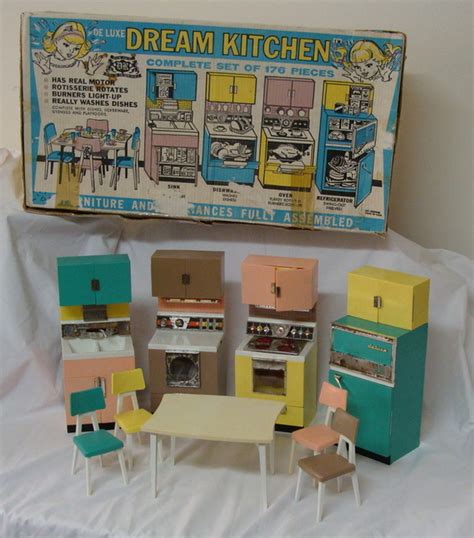 vintage deluxe reading dream kitchen in box barbie doll