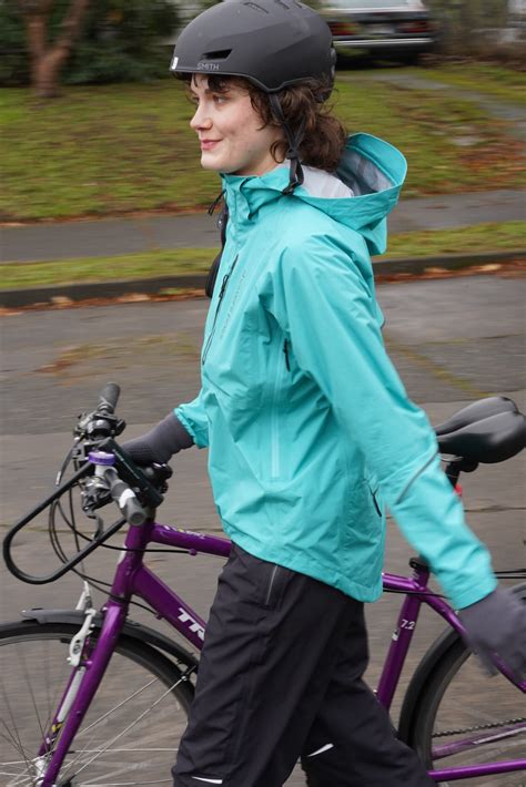review showers pass rain gear  head  toe cycling news blog