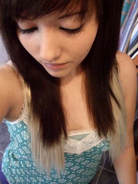 cute face with long emo hairstyles combine side swept bangs hair for teen girls hairstyles