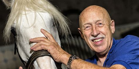 vet  incredible dr pol   show canceled wiki cast net worth