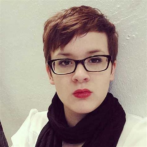 short hair pixie cut hairstyle with glasses ideas 57 fashion best