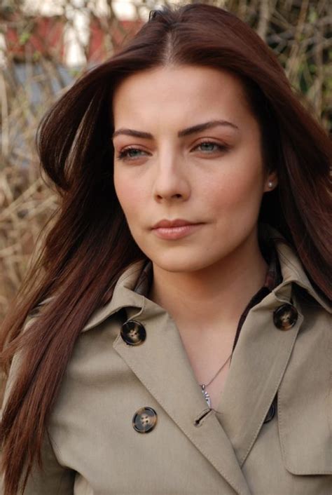Top 25 Beautiful Actresses Of Turkish Television