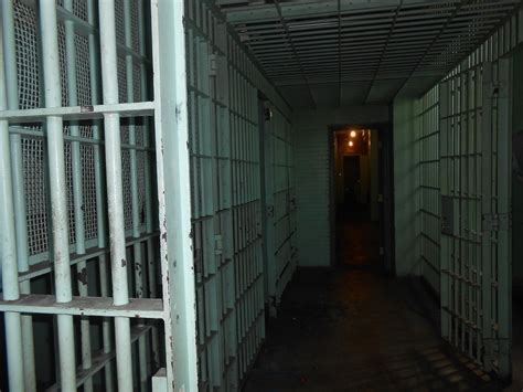 jail prison police  photo  pixabay