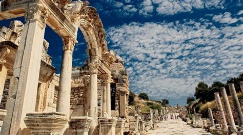 Istanbul Life Organisation Tours In Ephesus