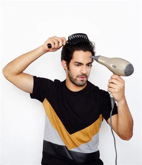 How To Blow Dry Men S Hair 2 Ways To Get Voluminous Hair All Things