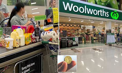 melbourne woolworths employee helps pay for customer s groceries
