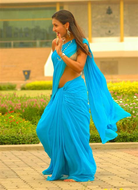 Dressing Below Navel Saree Sarayu Hot Navel Show