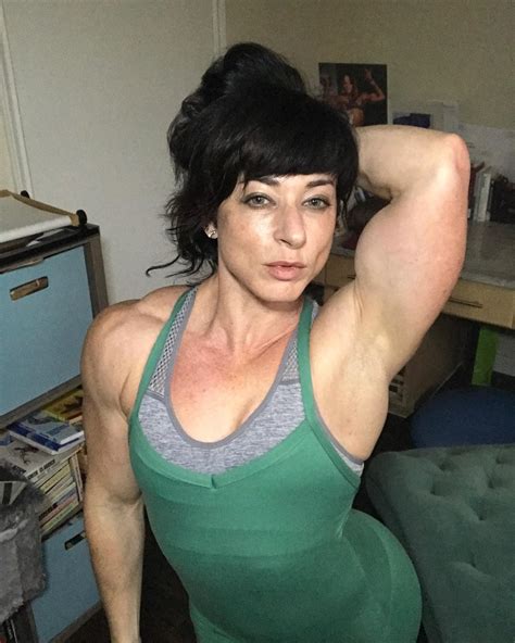jodi miller   biceps female athletes delts