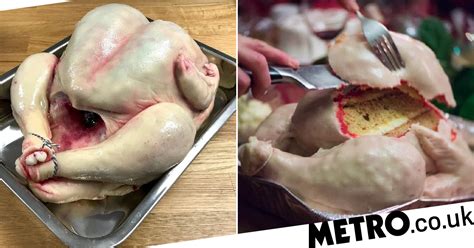 Baker S Raw Turkey Cake Divides Opinion On Instagram