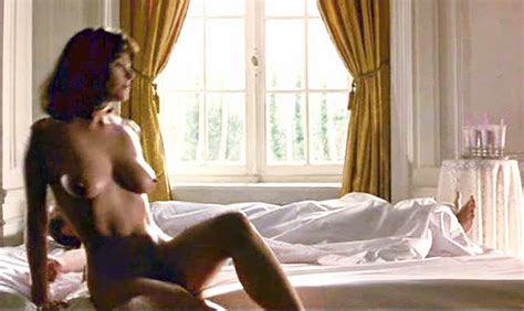 polly walker nude sex scenes and hot images scandal planet