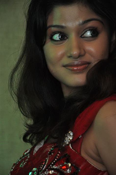 south indian new actress oviya new photos raag fm bollywood news