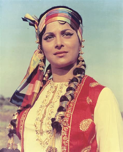 waheeda rehman indian film actress vintage bollywood bollywood pictures