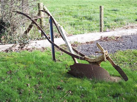 plough   plough  maigheach gheal cc  sa geograph