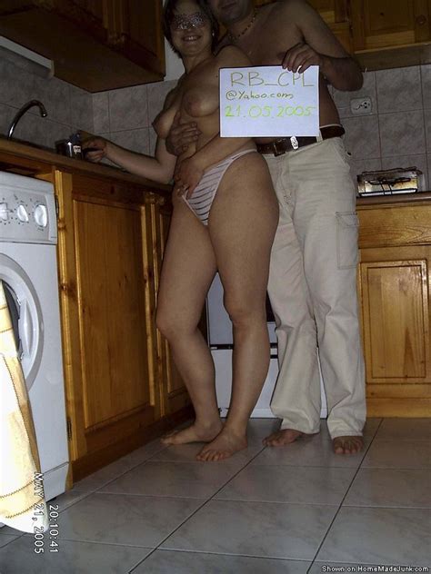 mature amateurs in homemade photos posing naked and fucking unprecedented raw sex and old nude